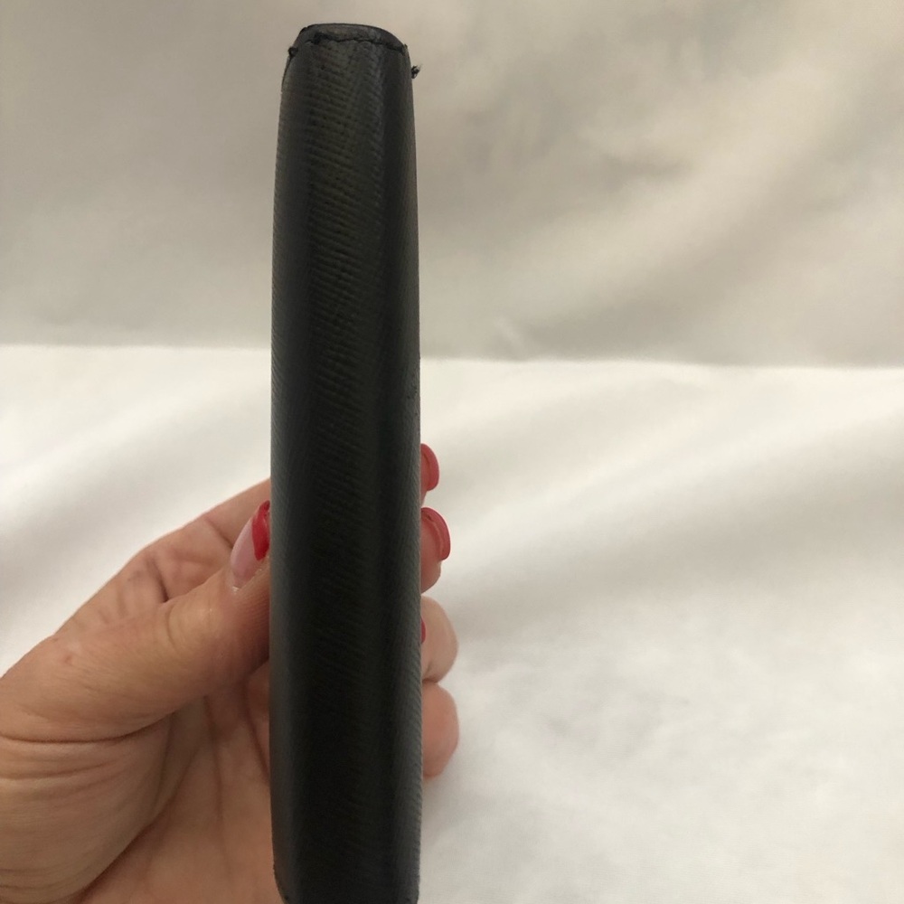 Prada Black Leather Trifold Wallet - Picture 5 of 13